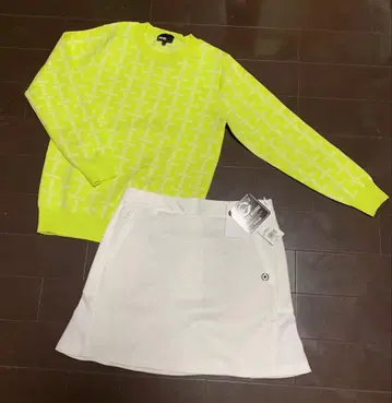 PING 여성용 골프웨어 스웨터 & 스커트 2세트