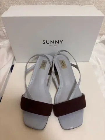 PELLCO SUNNY 펠리코 텅 스트랩 샌들 라이트 블루