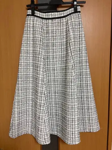 [ 미사용 ] MM547214 트위드 A라인 스커트 미슈마슈