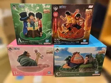 원피스 제일복권 Revible Moment 시리즈 피규어 4종 세트