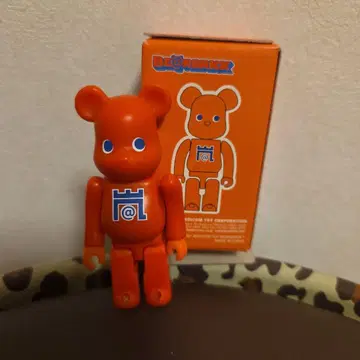 아라시 베어브릭 오렌지 7cm 박스 포함