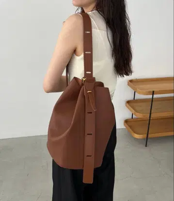 CAPRICIEUX LE'MAGE 2WAY 버킷 백