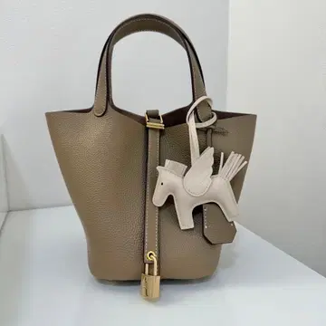 천연 가죽 고급 큐브 백 버킷 백 베이지 핸드백 pm