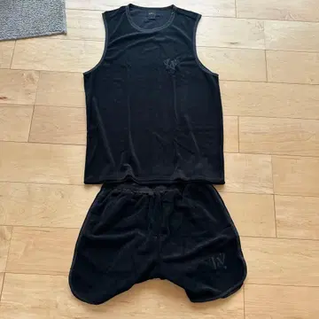 LYFT 블랙 탱크탑 숏팬츠 세트