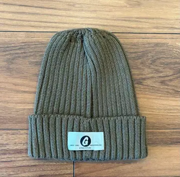 GOODENOUGH 올리브 그린 니트 모자