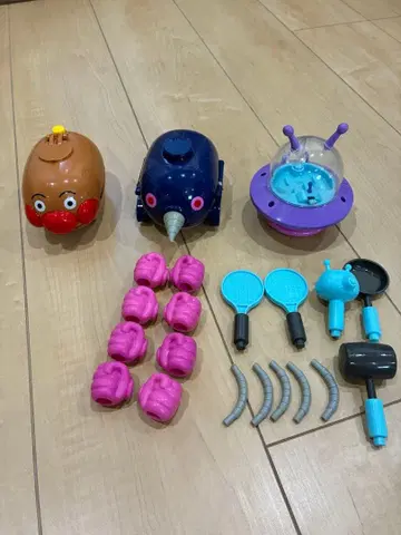 호빵맨 호, 모구린 호, 세균 UFO 세트 호빵맨 세균맨