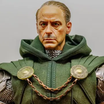 커스텀 헤드 핫토이즈 닥터둠 1/6 커스텀 피규어