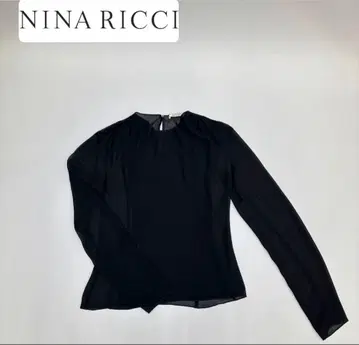 니나리치 블라우스