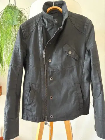 Armani Exchange 블랙 자켓