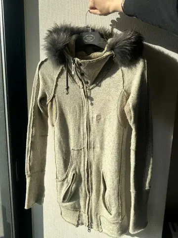 LGB 퍼 후드티 ifsixwasnine