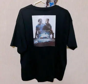 T셔츠 M 사이즈 레온 크리스 키 비주얼 바이오하자드 데스 아이랜
