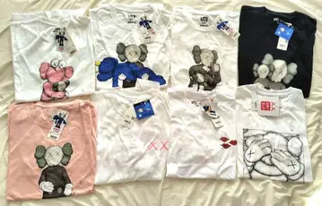 KAWS T셔츠 유니클로