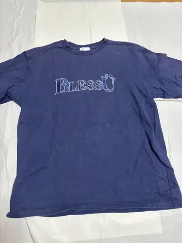 BlessU 네이비 T셔츠 M 사이즈