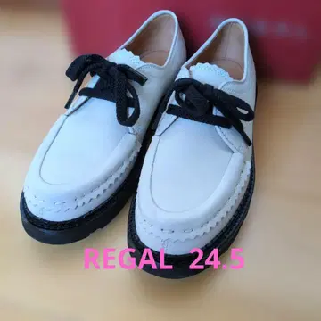 REGAL 화이트 가죽 로퍼 24.5