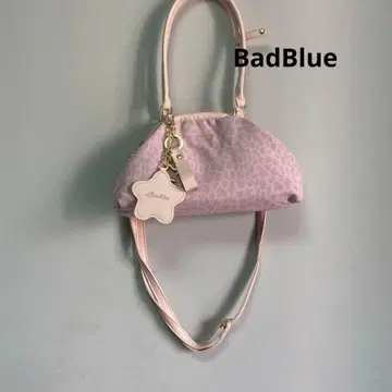BadBlue 레오파드 무늬 핸드백 크로스 바디백