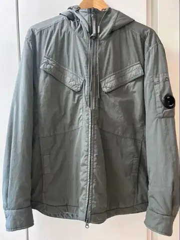 최종 가격 인하 c.p.company 씨피 스톤 자켓 chrome