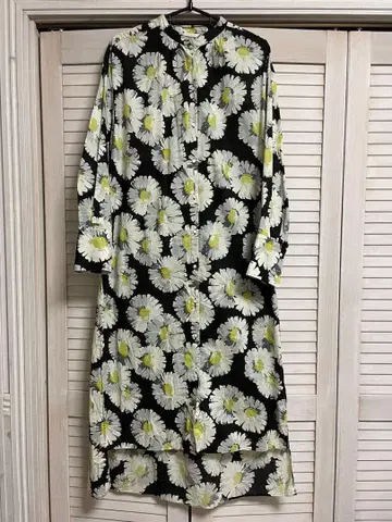 모우모우 롤랜드 레이어드 데이지 패턴 긴팔 셔츠 원피스