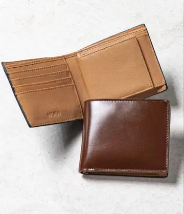 MURA 코도반풍 소가죽 풀그레인 스무스 레더 접이식 지갑