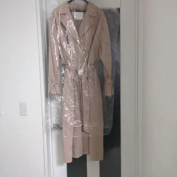 세실 맥비 트렌치코트 핑크