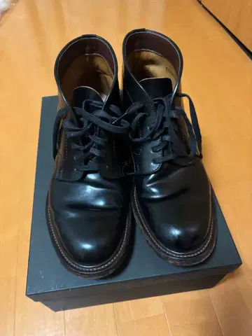 Makers 코도반 블랙 가죽 처카 부츠 CDVN-06G