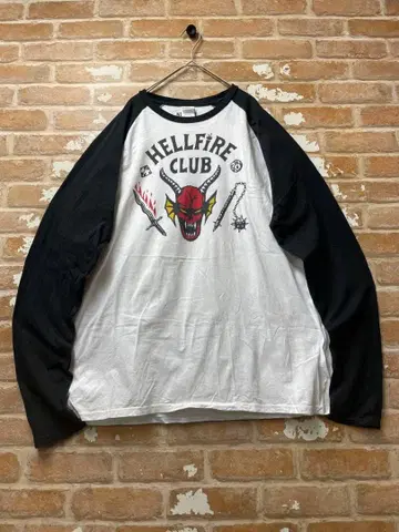 기묘한 이야기 헬파이어 클럽 롱T 래글런 Netflix