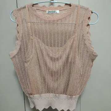 SNIDEL 핑크 슬리브리스 상의