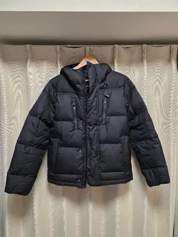 언더 아머 블랙 다운 자켓 SM/P/CH