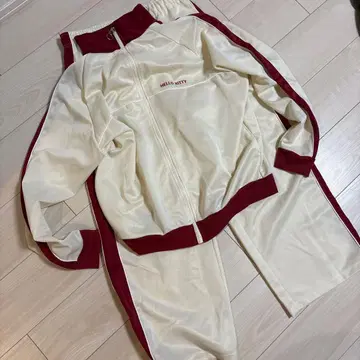 헬로키티 저지 세트 크림색