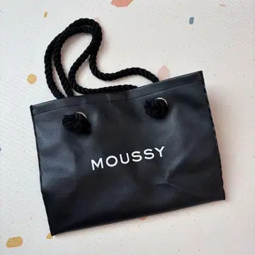 [ 새상품급 ] MOUSSY 가죽 토트백