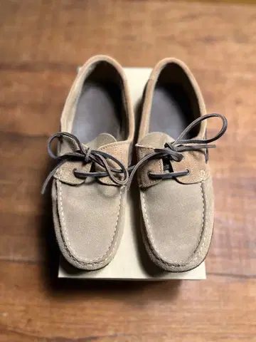 IL BISONTE 데크 슈즈/스웨이드 소재/크레이프솔