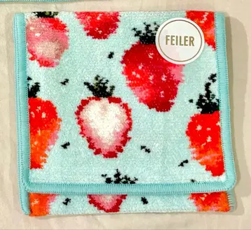 [ 새상품 ] 손수건 파우치 스트로베리 도트 페일 그린 페이러