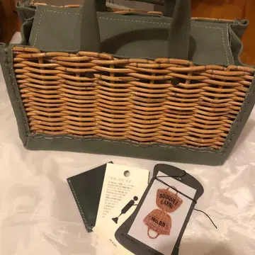 최종 가격. 미사용 에바고스(ebagos) 가로 긴 토트백