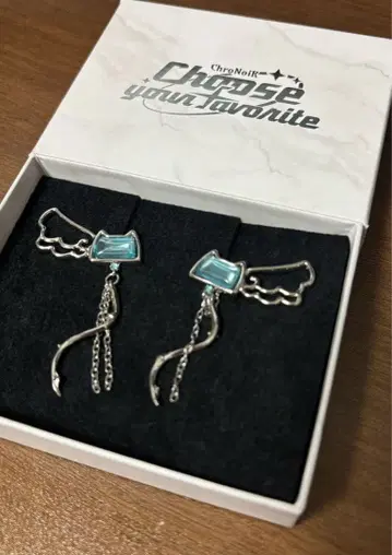 니지산지 카나에 귀걸이 ChroNoiR