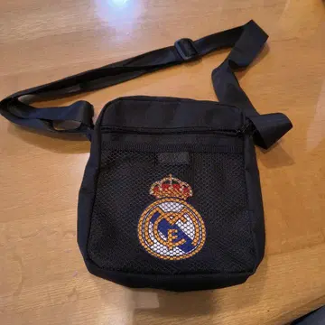 레알 마드리드 숄더백 블랙