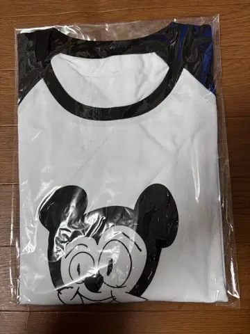 아라시를 여행하는 전시회 미키마우스 니노미야 카즈나리 래글런 T셔츠