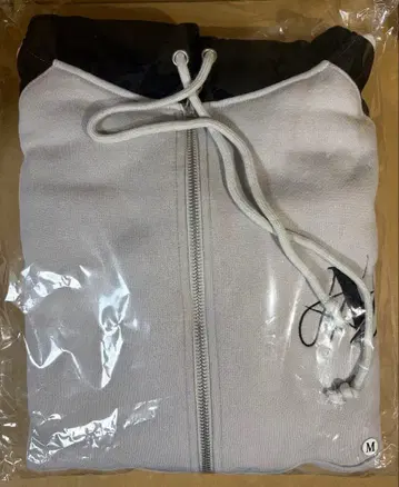 NiziU Live with U 2024-2025 AWAKE Hoodie