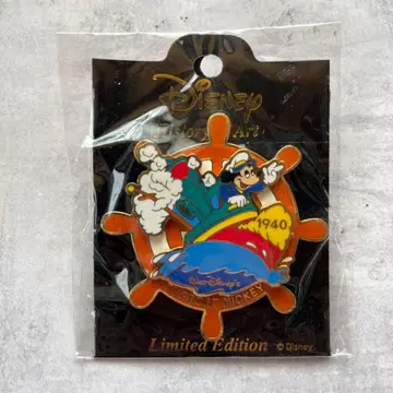 Disney History of Art 두근두근 조선소 핀 배지 핀즈
