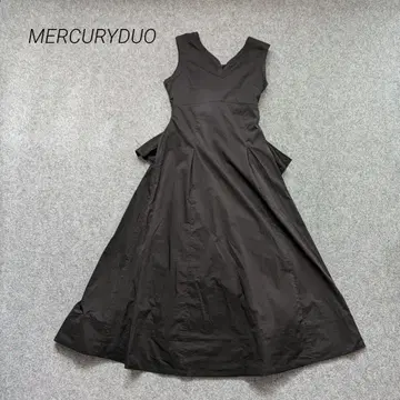 MERCURYDUO 머큐리 듀오 백 턱 플레어 원피스 블랙
