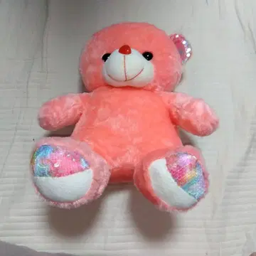 핑크색 곰 봉제 인형