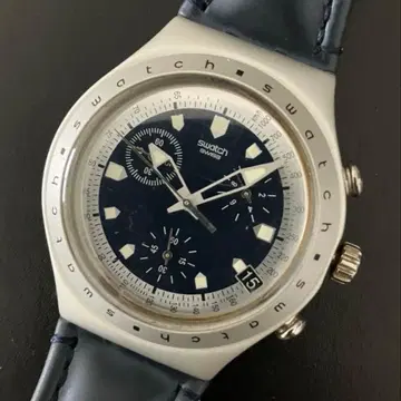 Swatch IRONY 크로노그래프 매트 실버