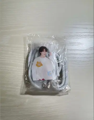 M!LK 야마나카 유타로 스마트폰 숄더