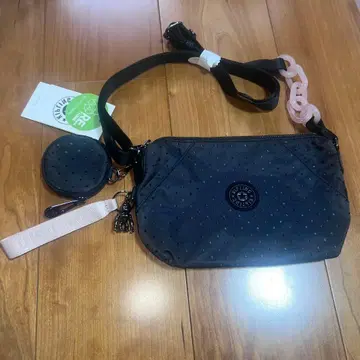 택 포함 새상품 키플링 블랙 도트 무늬 숄더백 원형 미니 파우치 포함