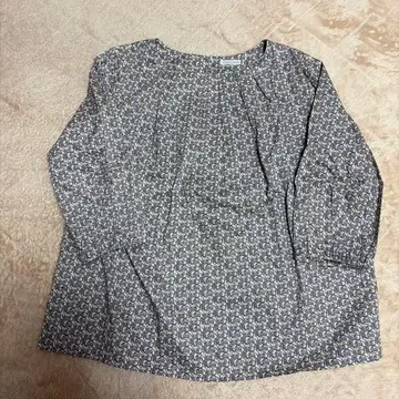 호비라호비레 블라우스