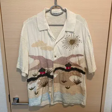 초레어 ZARA 피케 셔츠 산과 태양 자수 포함