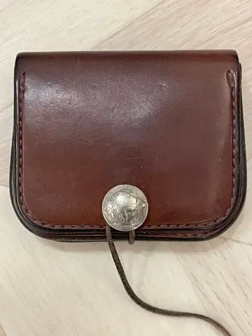 고로즈 사각형 동전 지갑