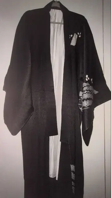 기모노 타치야쿠 시보리