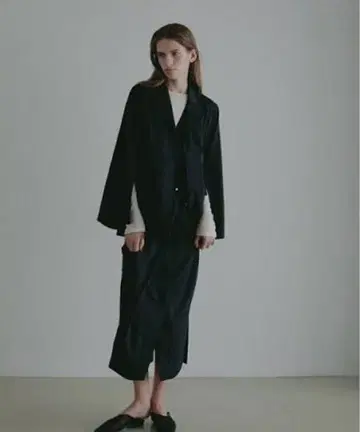 ETRE TOKYO 슬릿 슬리브 자켓