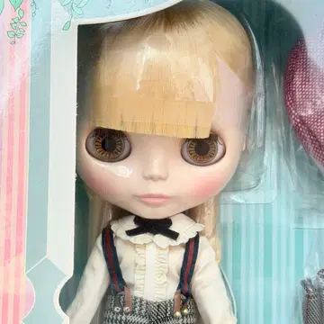 네오 브라이스 프레젠트 서프라이즈 미개봉 운송 박스 있음