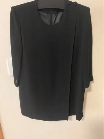 블랙 슈트 상하의 슬리브 포함