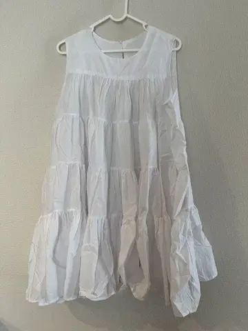 티어드 슬리브리스 볼륨 튜닉 원피스 en CAnAF